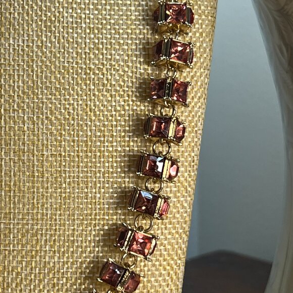 Christian Siriano Mauve Crystal Statement Necklace NWT - Picture 3 of 7